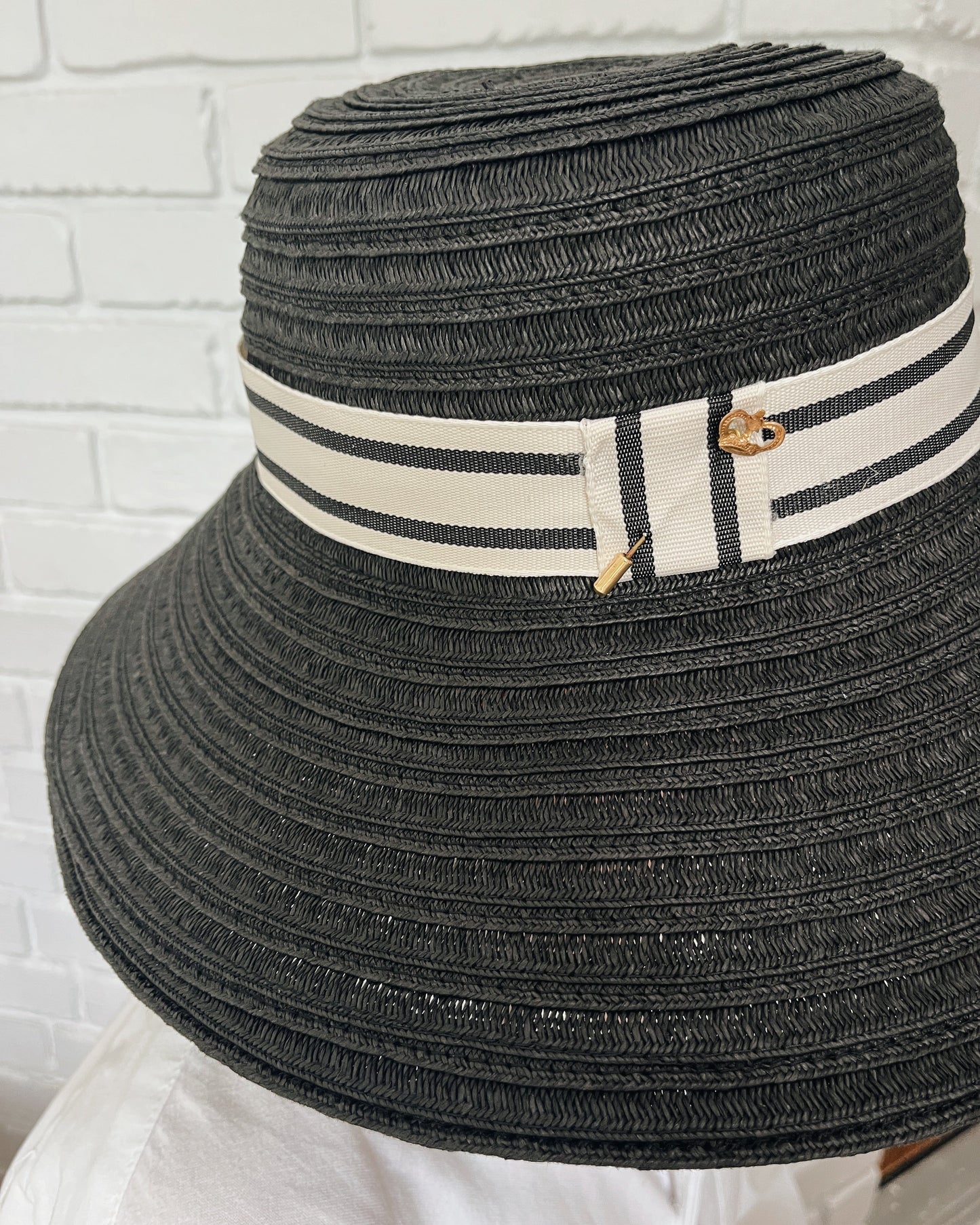 Wisteria Hat: PICK UP ONLY