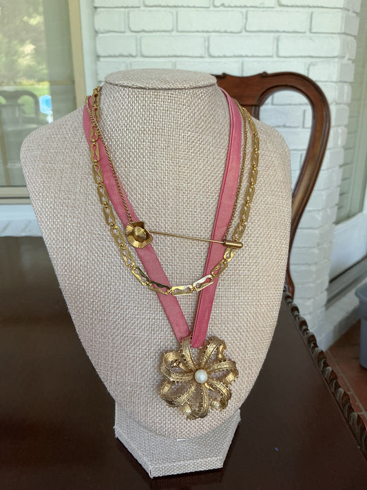 Isla Necklace
